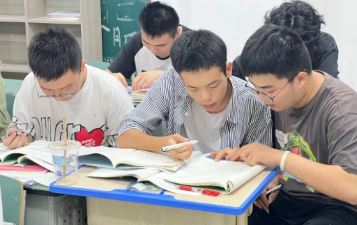 职高管理严不严？家长最关心的真相全解析