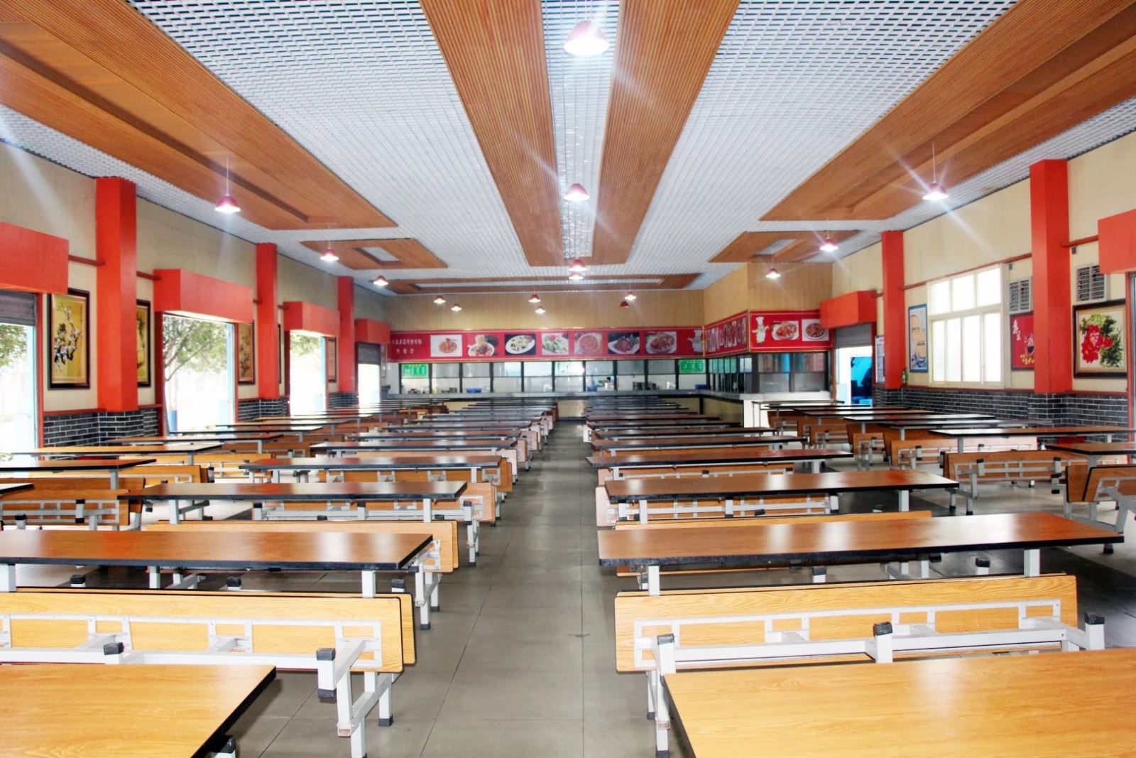 四川卫生学校食堂