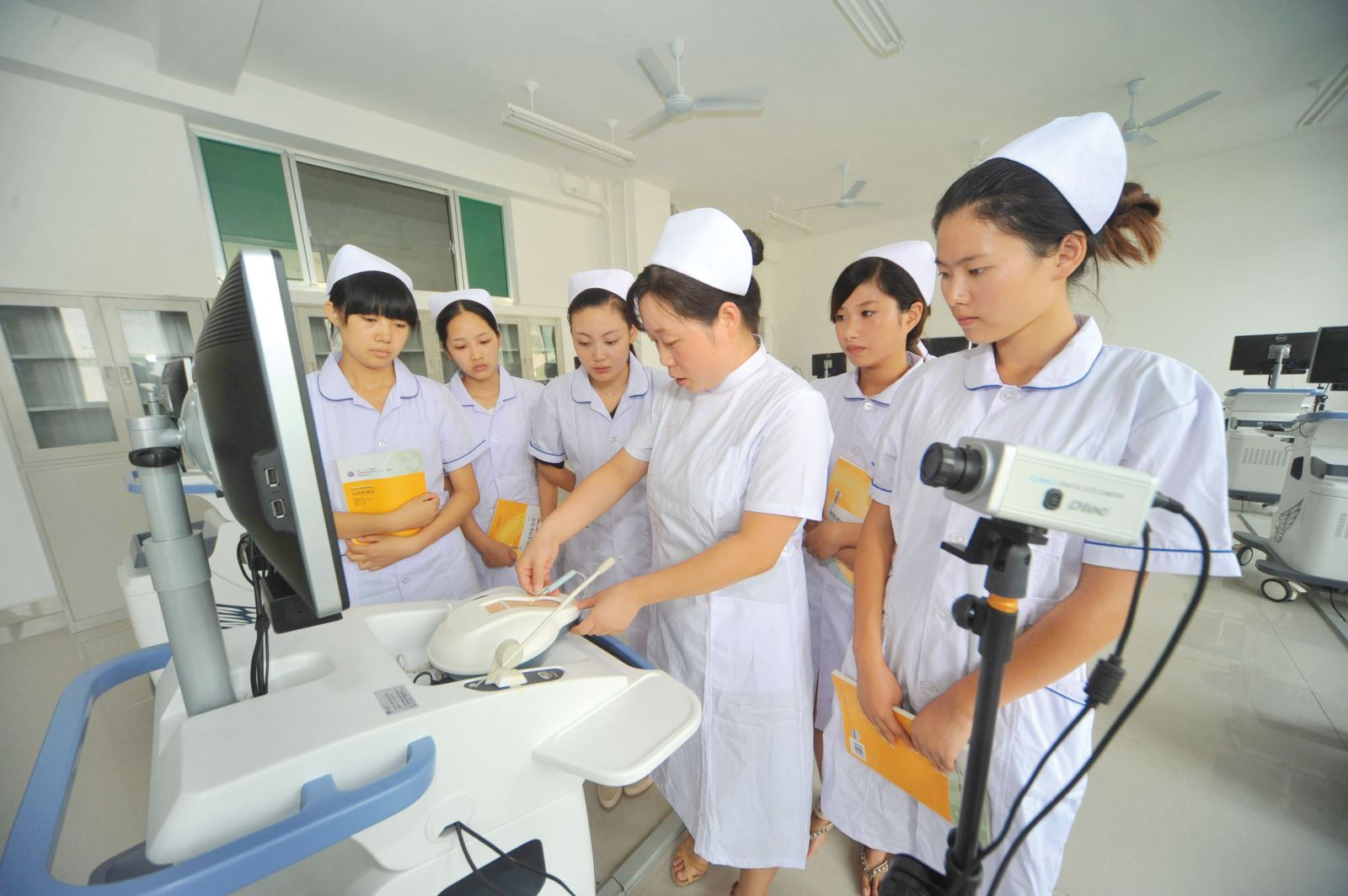 成都卫生学校课程