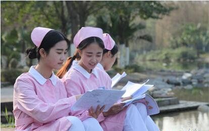 男生读重庆卫校护理专业优势在哪里?