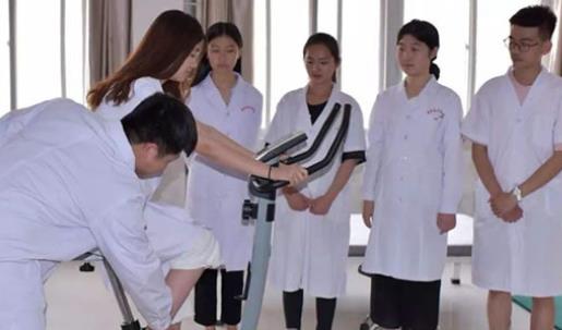 成都卫生学校师资如何？
