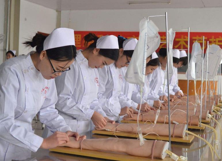 高中起点学护理专业怎么样？