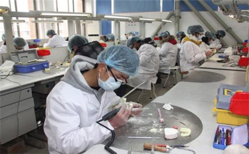 成都有口腔专业的学校哪个比较好？