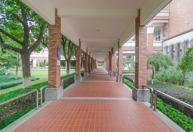 成都华西卫生学校2024年简介