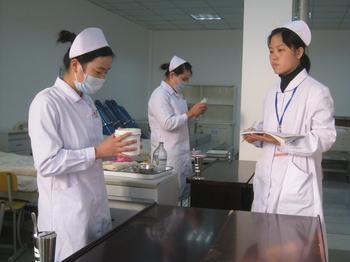 成都卫校实验