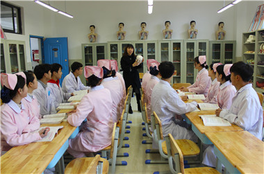 卫校学生风采 (7).jpg