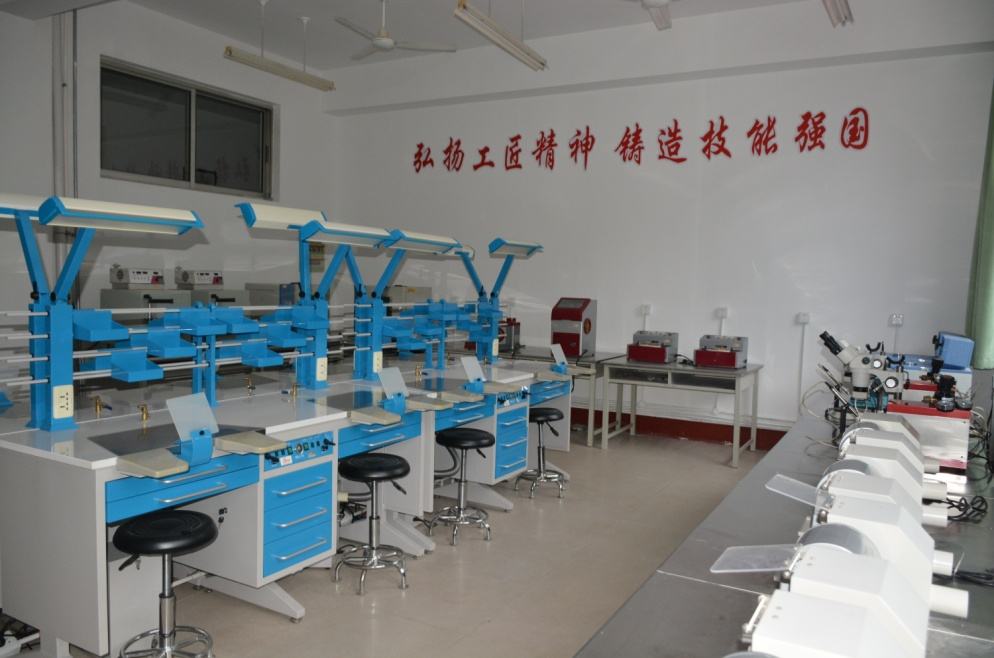 护理专业教学设备.jpg